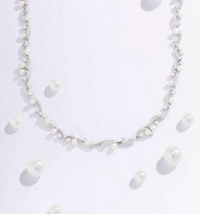 Apm Monaco Collier Ajustable Fleurs Avec Perles