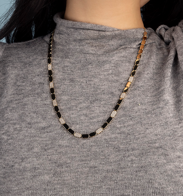 Apm Monaco Collier Ajustable Or Jaune Pavé