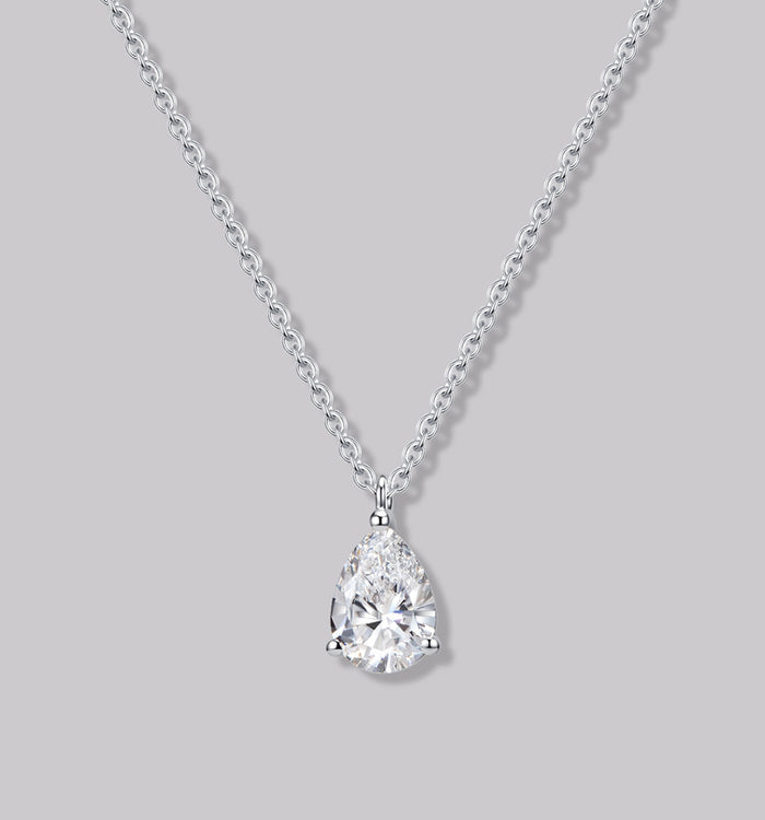 apm monaco Collier Diamant Solitaire Poire (0.70ct)