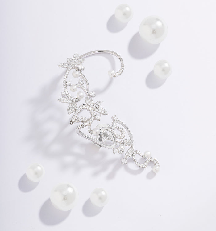 Apm Monaco Ear Cuff Fleurs Avec Perles