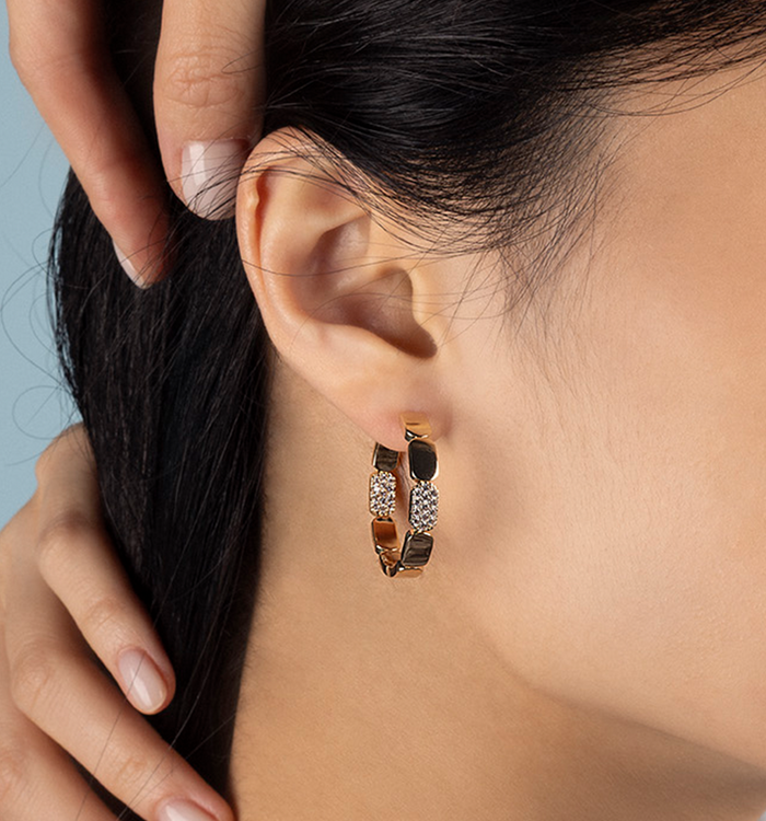 Apm Monaco Petites Créoles Or Jaune Pavé