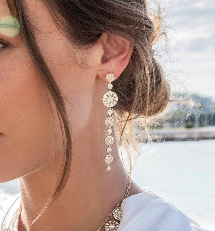 Apm Monaco Boucles D'Oreilles Soleil Longues Plaquées Or 18 Carats