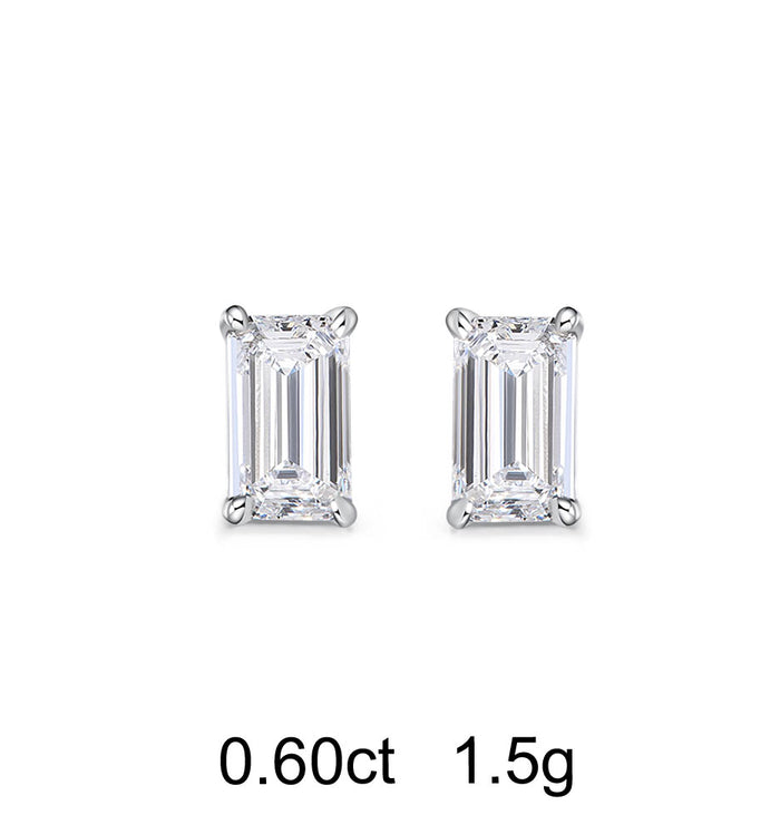 Apm Monaco Clous D'Oreilles Diamant Émeraude (0.60ct)