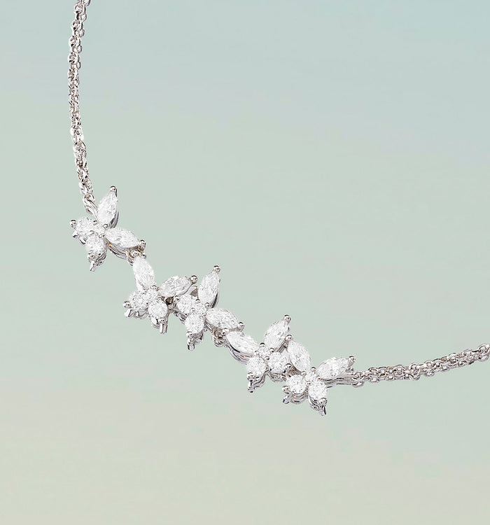 Apm Monaco Collier Ajustable Papillon Double Chaîne