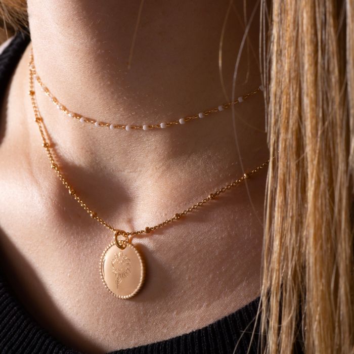 atelier de famille Duo collier médaille perlée et collier Mahos