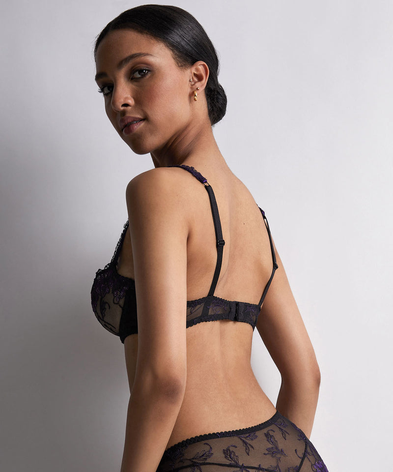 Aubade À Fleur De Toi Dark Orchid Corbeille Avec Armatures