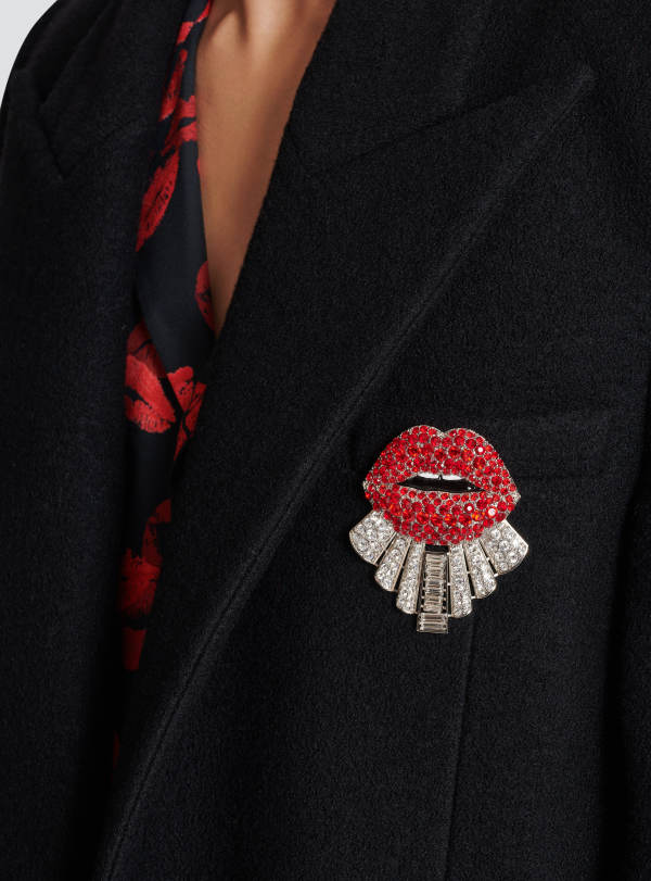Balmain Paris Broche Kiss En Laiton Et Cristaux Rouge - Homme