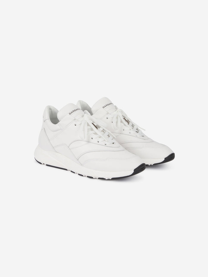 Barbara Bui Baskets runner en cuir blanc