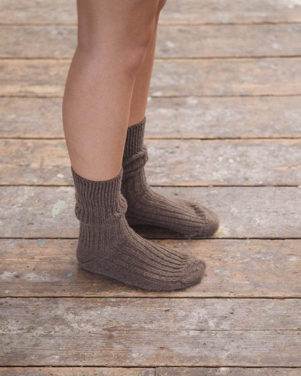 Baserange Chaussettes Mi-hautes Côtelées - Cachemire Recyclé Côtelé