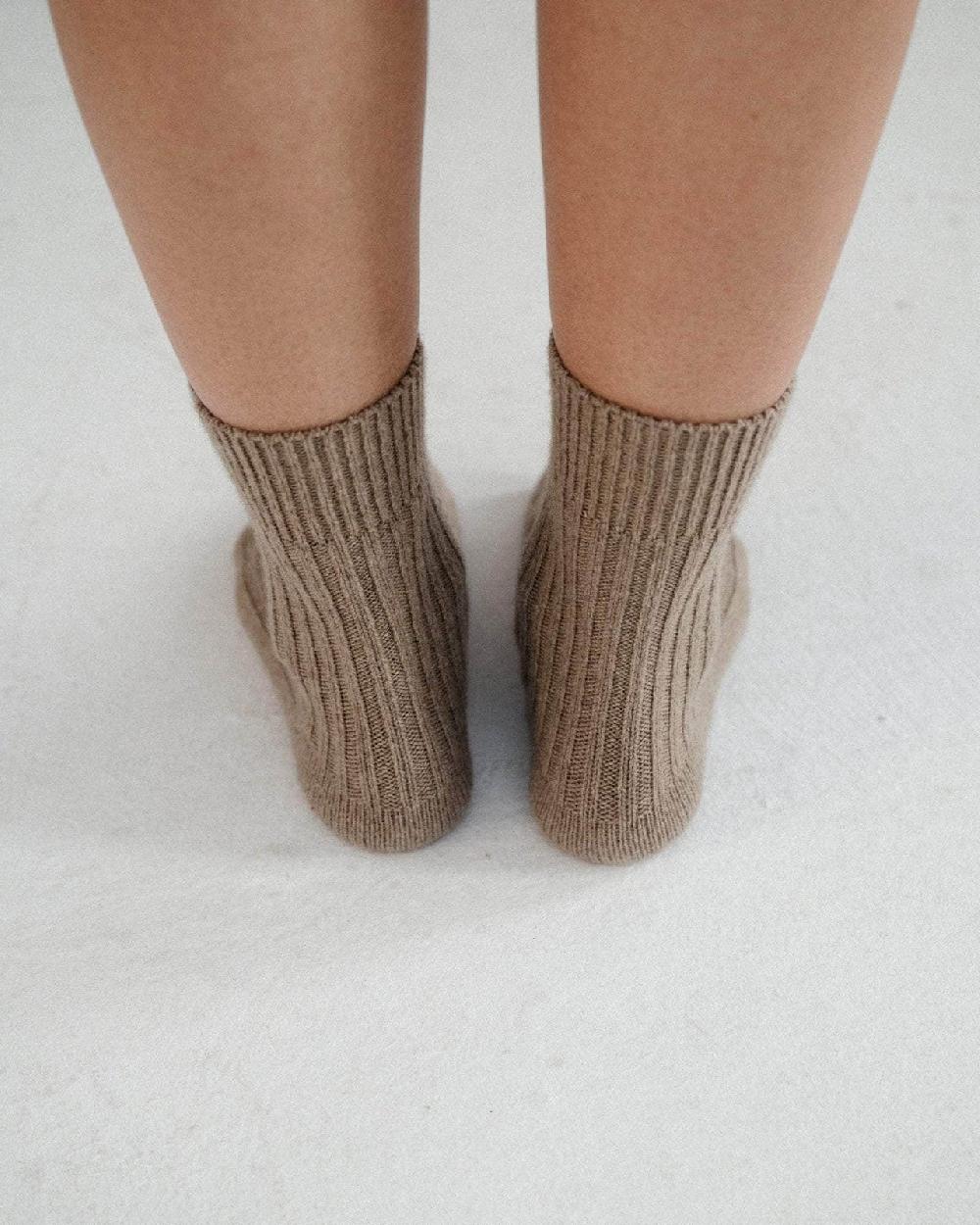 Baserange Chaussettes Mi-hautes Côtelées - Cachemire Recyclé Côtelé