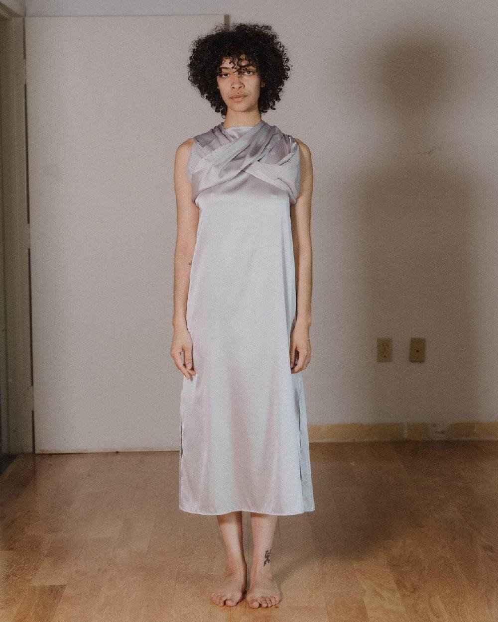 Baserange Robe City à Manches Longues - Satin De Soie