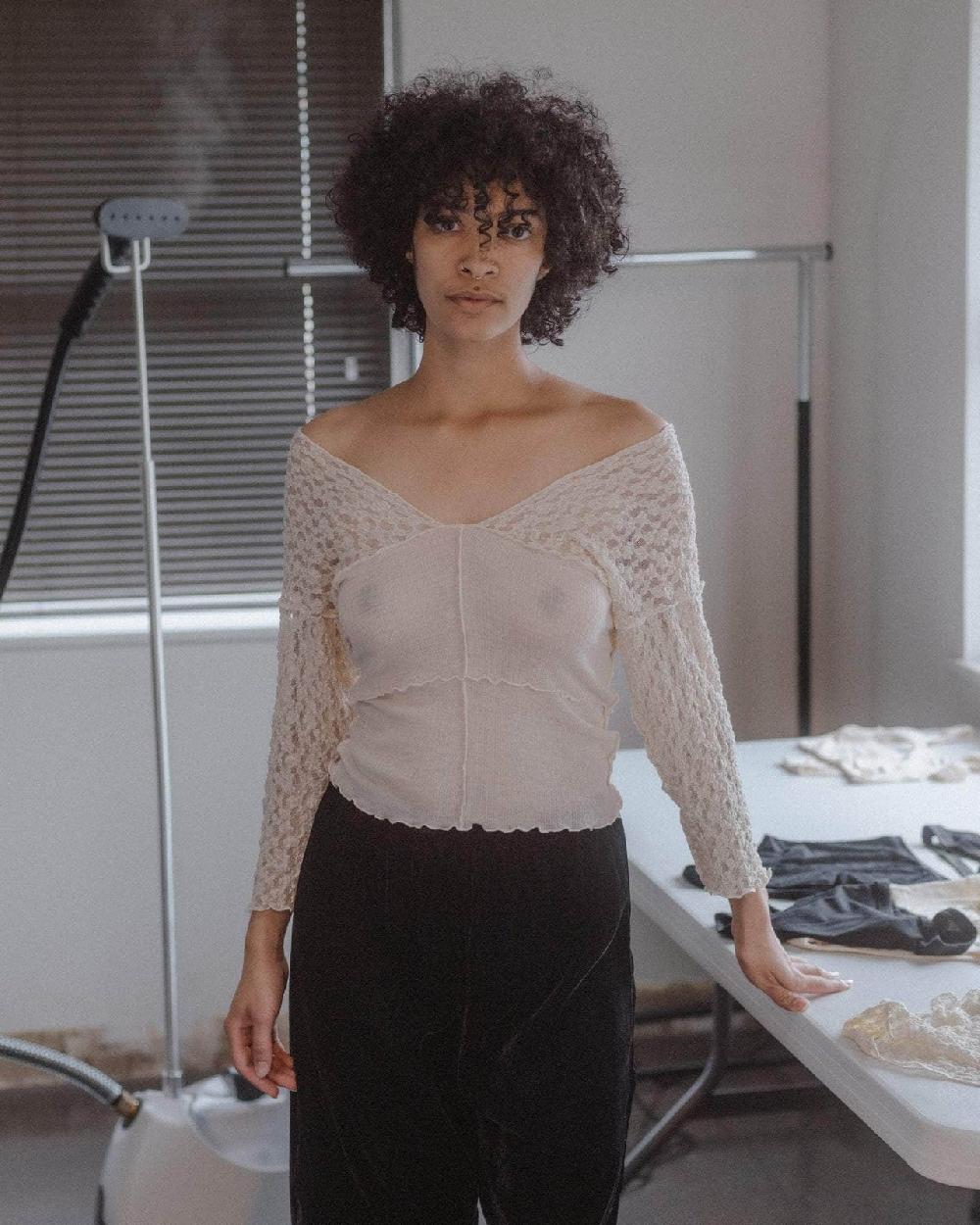 Baserange T-shirt Nehru à Manches Longues - Dentelle & Laine