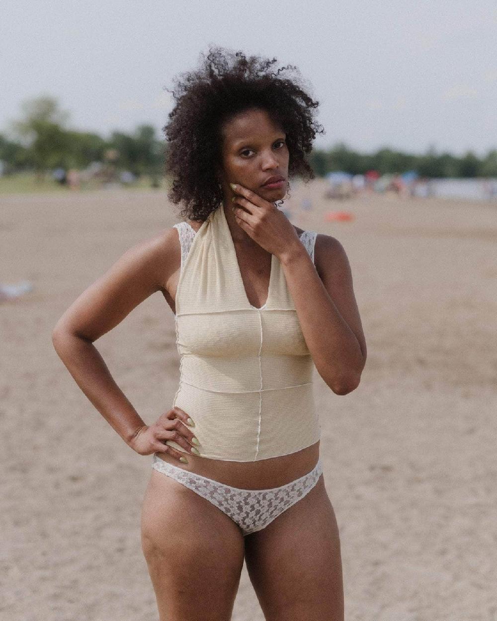 Baserange Top Cinder Dos-nu - Fin Coton Biologique Côtelé