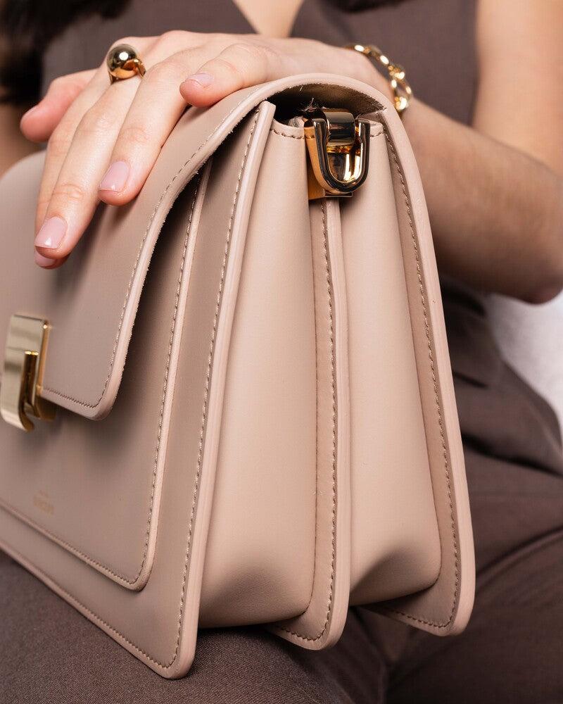Basile Le Sac Apollon - Nude