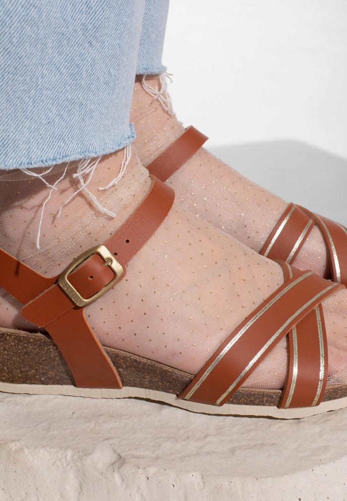 Bayton Sandales Canberra Camel Et Doré Bayton