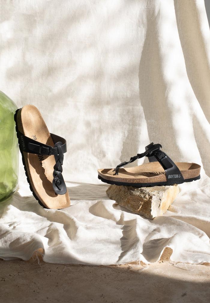 Bayton Sandales Huelva Noir à Entre-Doigts Bayton Femme