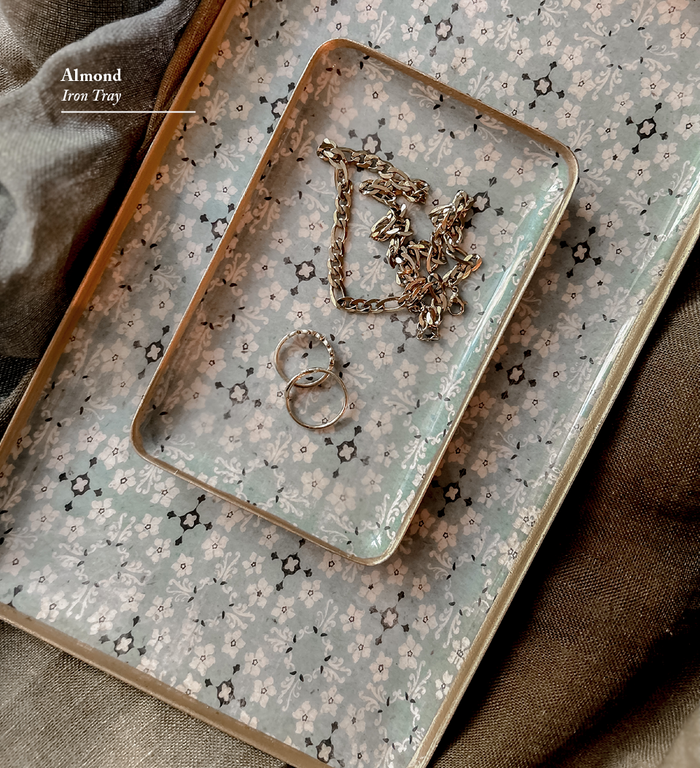 beija Almond Iron Tray – Beija Flor World