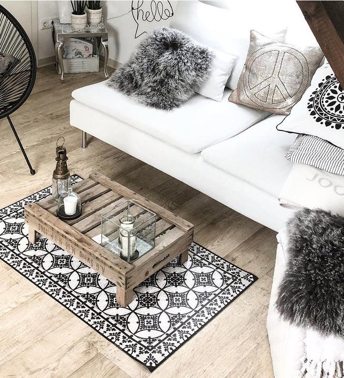 beija Barcelona Vinyl Rug