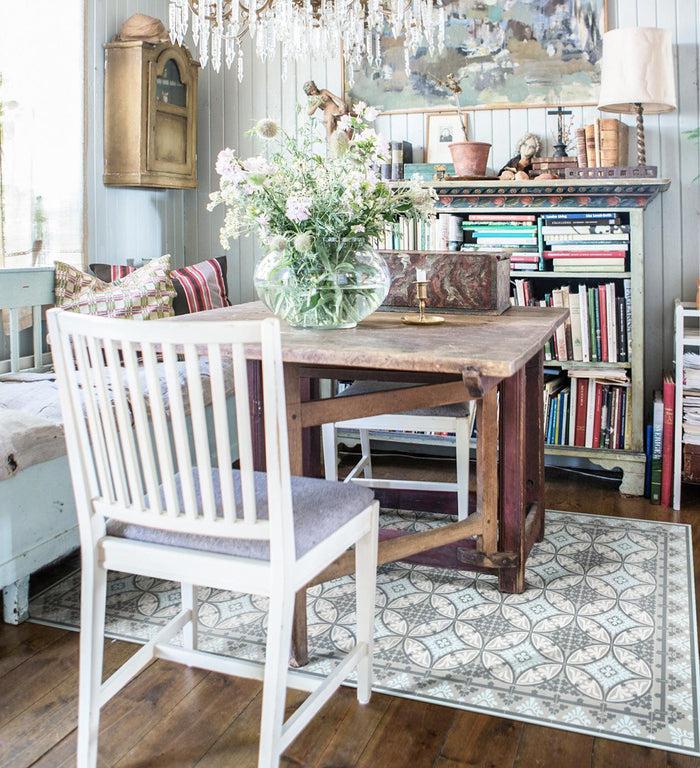 beija Barcelona Vinyl Rug