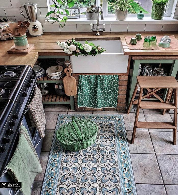 Beija Bella Vinyl Rug