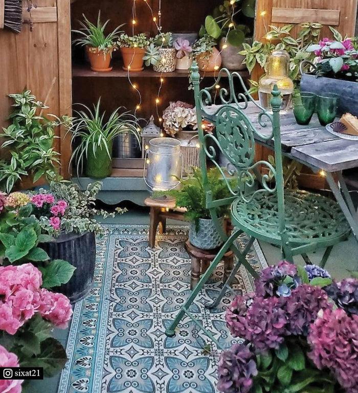 beija Bella Vinyl Rug