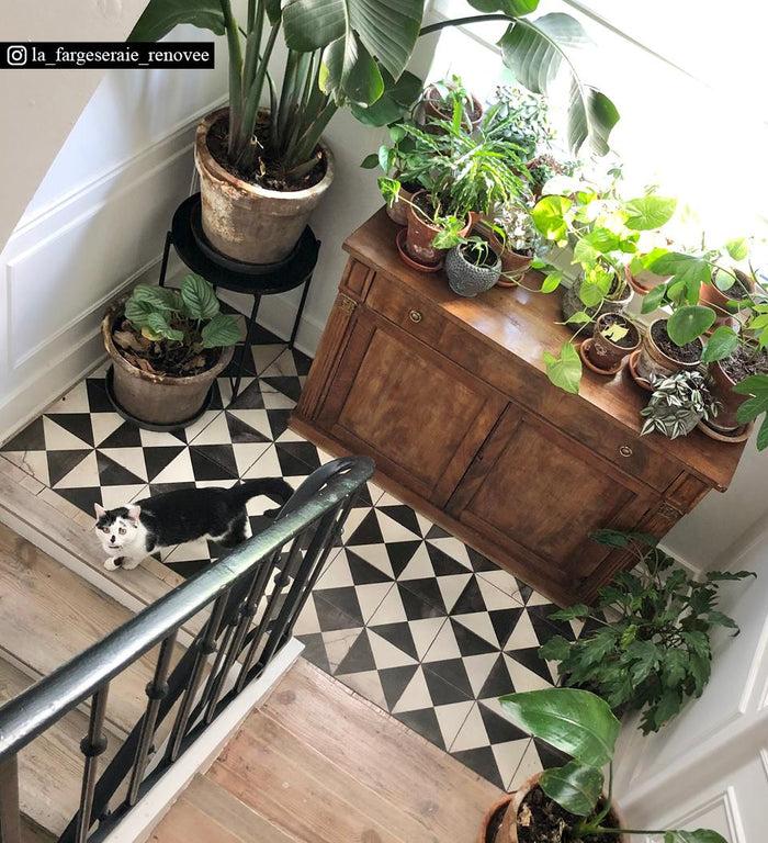 Beija Black And White Borgo Vinyl Rug