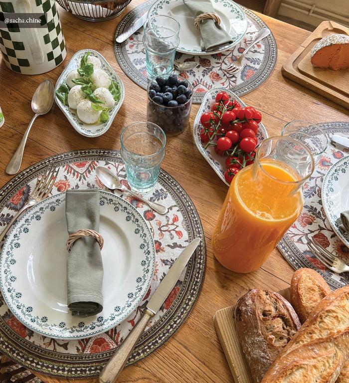 Beija Bohemian Garden Vinyl Round Placemat