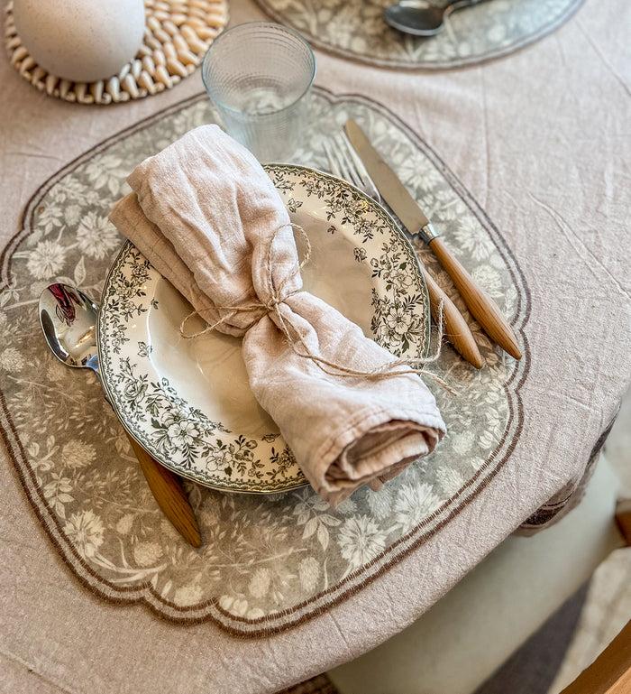 beija Bohemian Garden Vinyl Round Placemat