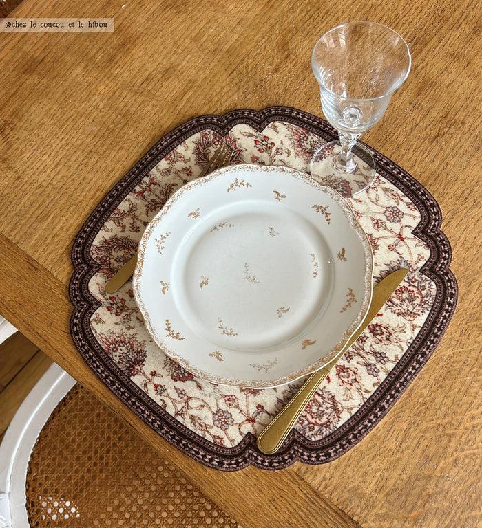 beija Bohemian Garden Vinyl Round Placemat