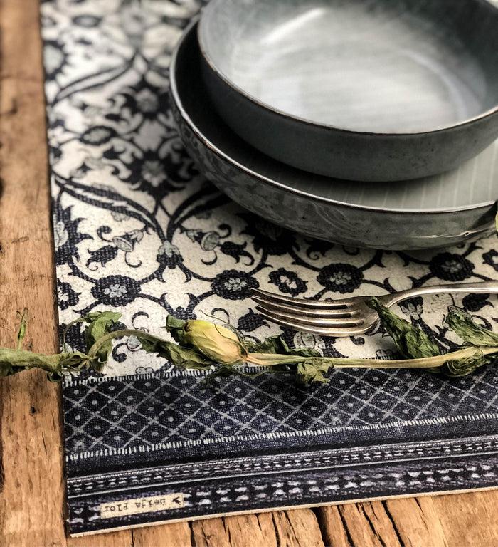 Beija Bohemian Garden Vinyl Table Placemat
