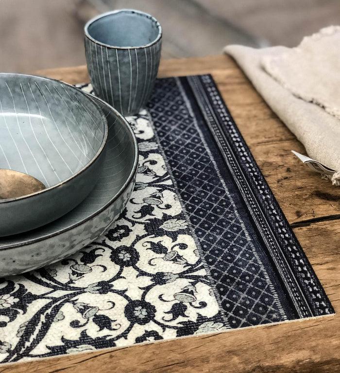 Beija Bohemian Garden Vinyl Table Placemat