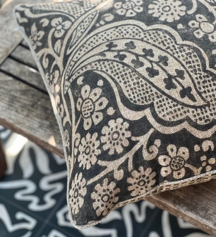 beija Buttercup-Sofi Cushion – Beija Flor World