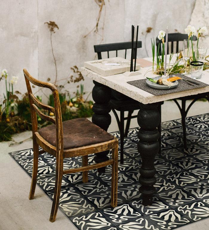 beija Chess Vinyl Rug