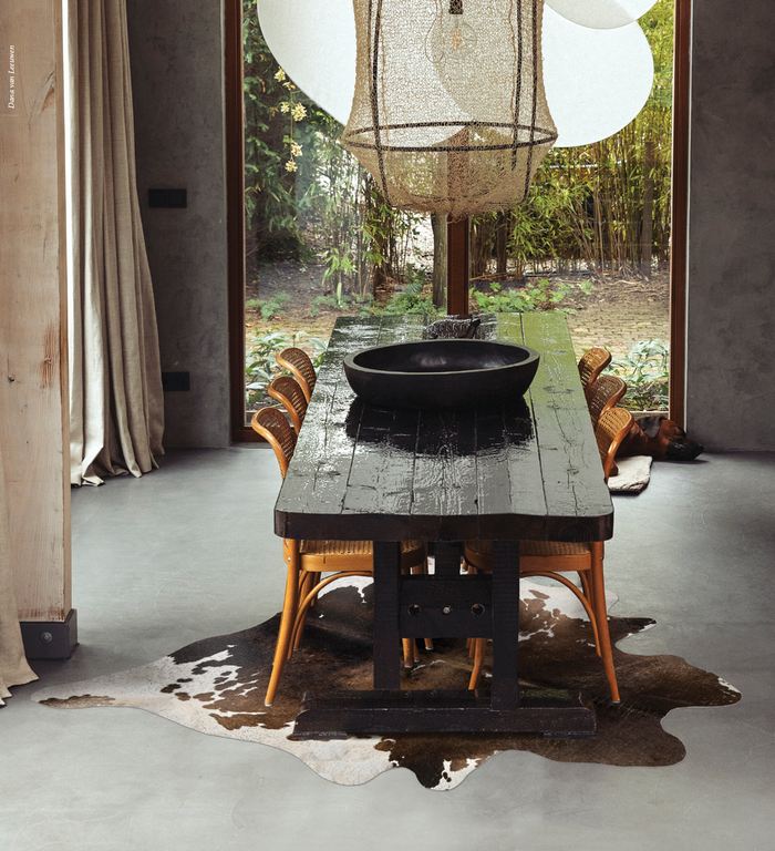 beija Cow Hide Vinyl Rug