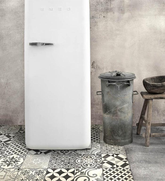 beija Eclectic Vinyl Rug