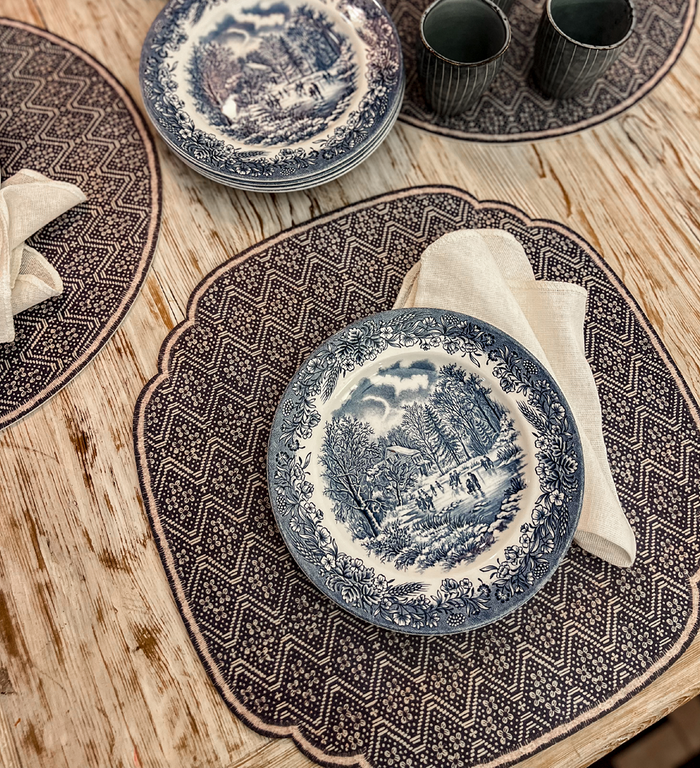 Beija Elvis Cutout Vinyl Placemat