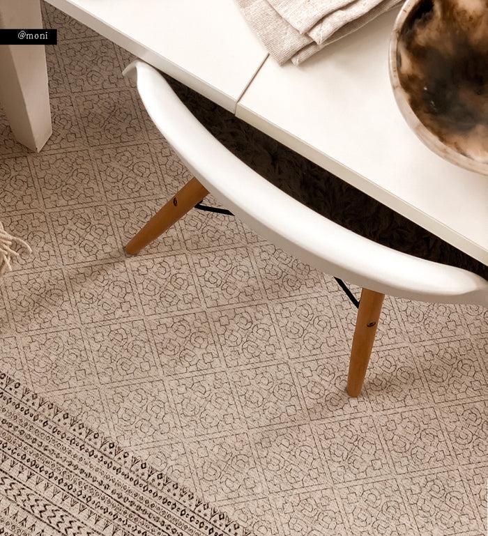 Beija Emilia Vinyl Rug