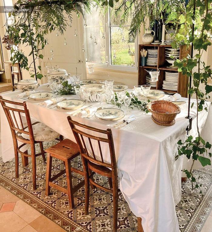 Beija Flor De Lis Vinyl Rug