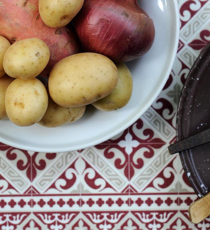 Beija Flor De Lis Vinyl Table Placemat