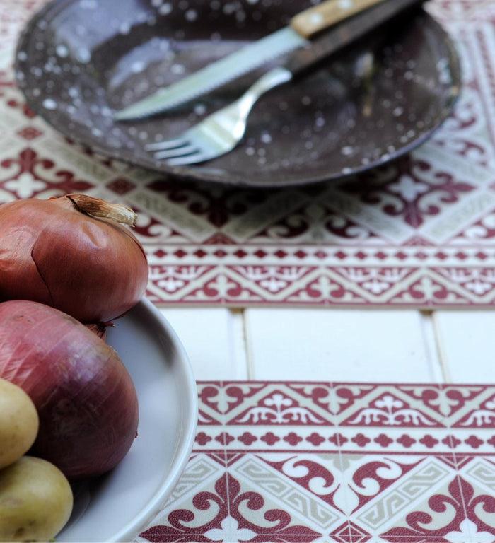 Beija Flor De Lis Vinyl Table Placemat