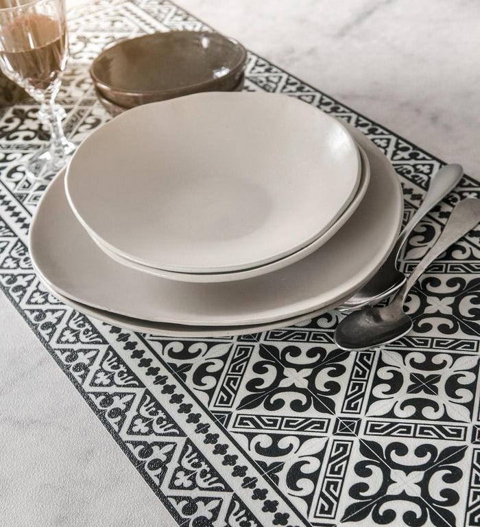 beija Flor De Lis Vinyl Table Placemat