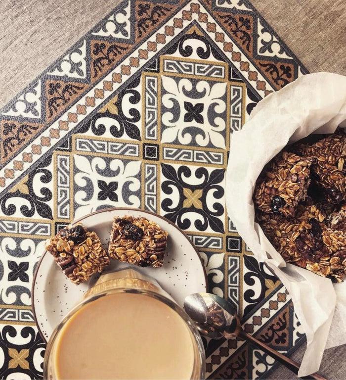 Beija Flor De Lis Vinyl Table Placemat