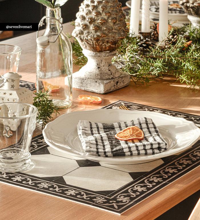 Beija Gambit Vinyl Table Placemat