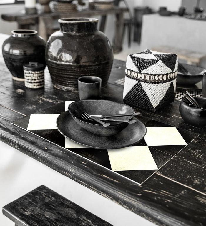 beija Gambit Vinyl Table Placemat