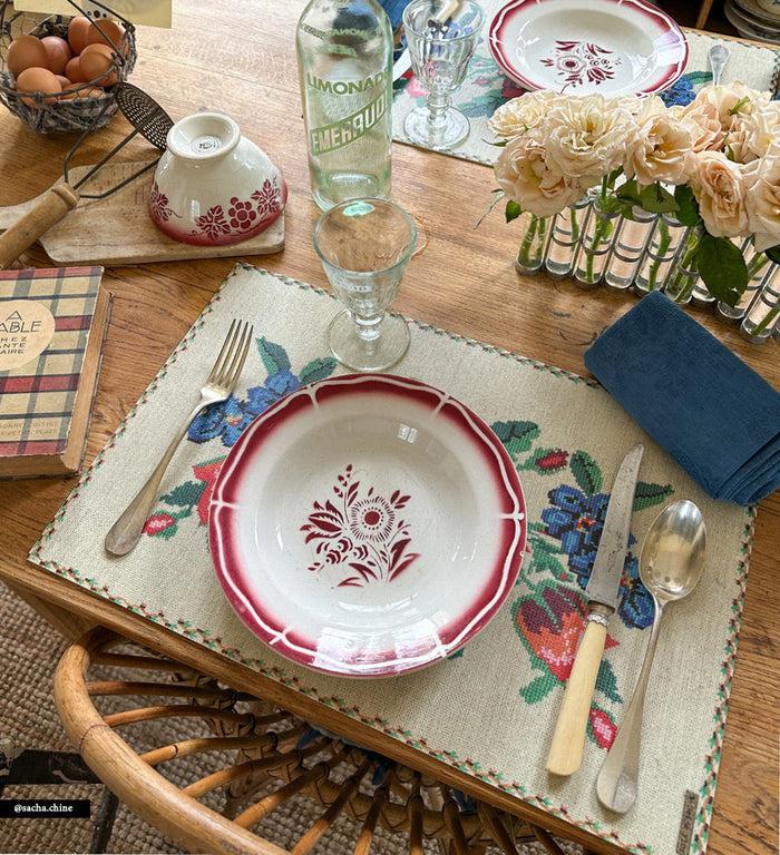 Beija Gobelin Vinyl Table Placemat