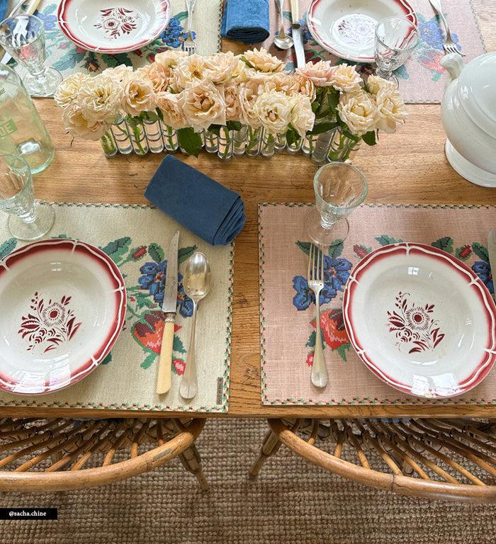 Beija Gobelin Vinyl Table Placemat