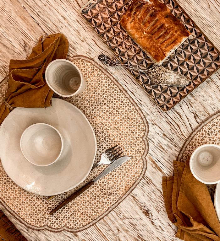 Beija Gold Star Cutout Vinyl Placemat