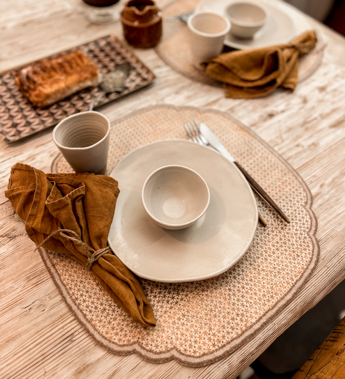 beija Gold Star Cutout Vinyl Placemat