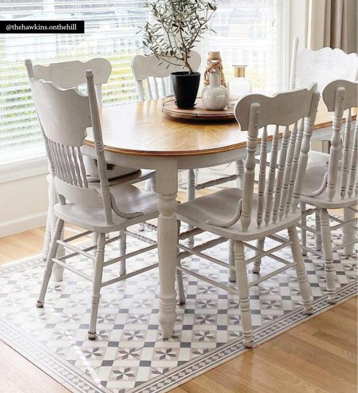 beija Gothic Vinyl Rug