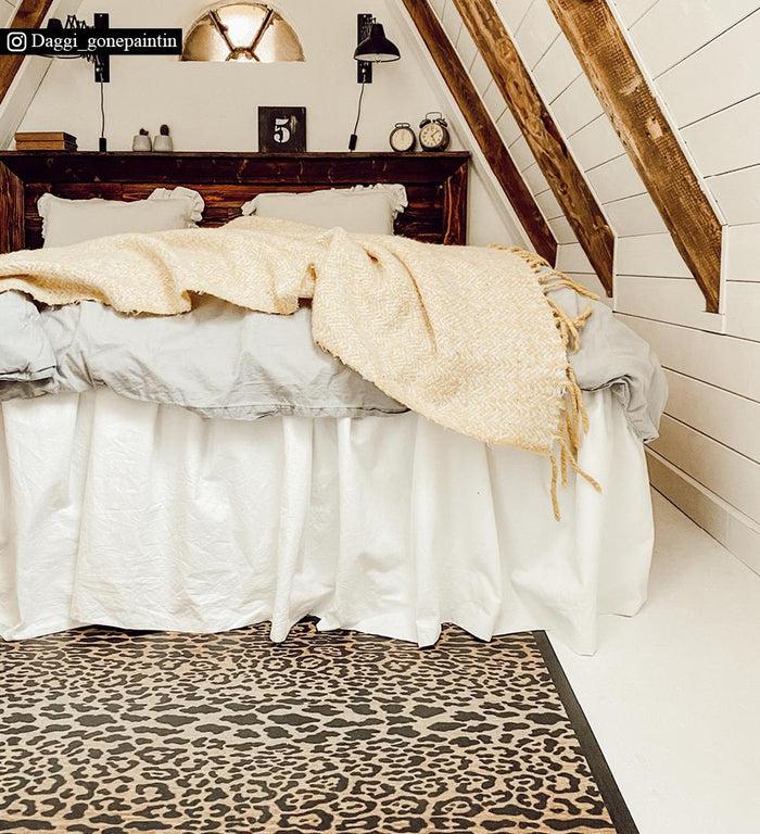 Beija Leopard Vinyl Rug